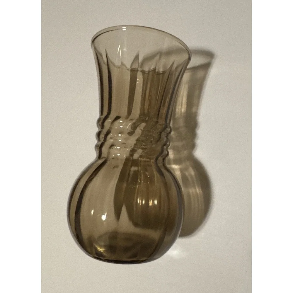 Indiana Glass Smoky Glass Optic Swirl Rope Twist Vase‎ 6.5